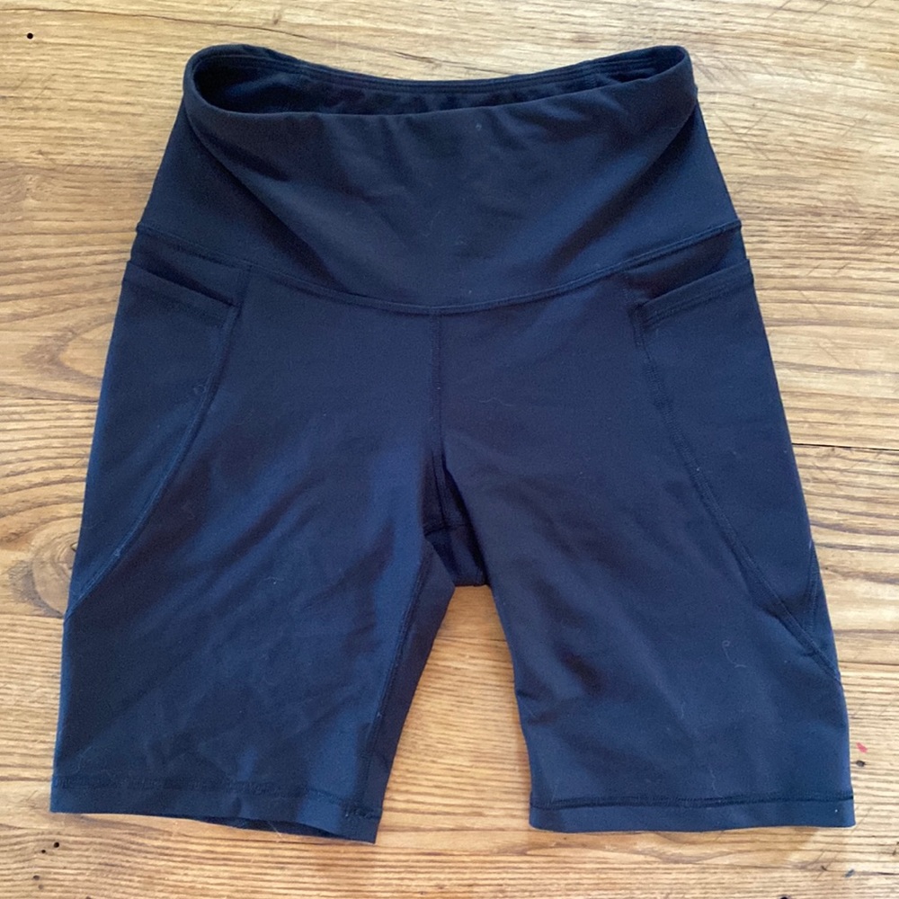 Old Navy Active Powersoft High-waisted bike shorts